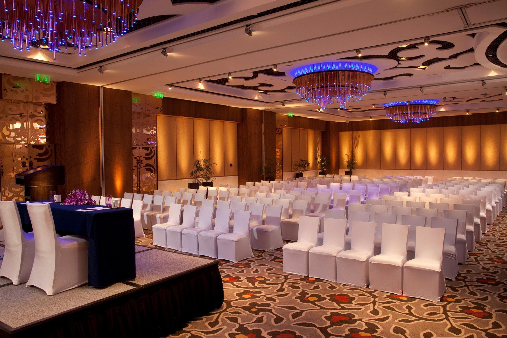 Hotel Crowne Plaza New Delhi Okhla By Ihg Esterno foto The Grand Ballroom